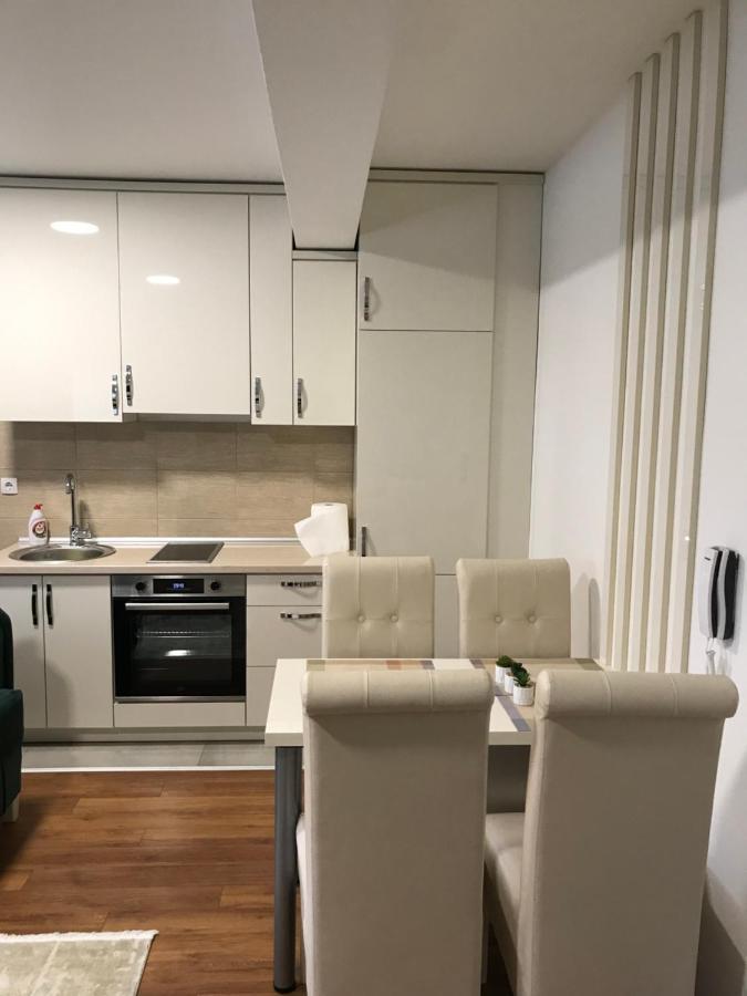 Green Apartment Novi Pazar Exterior photo